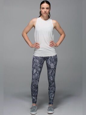 lululemon athletica Black & White Leaf-Pattern Leggings